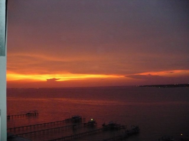 beachsunset.jpg